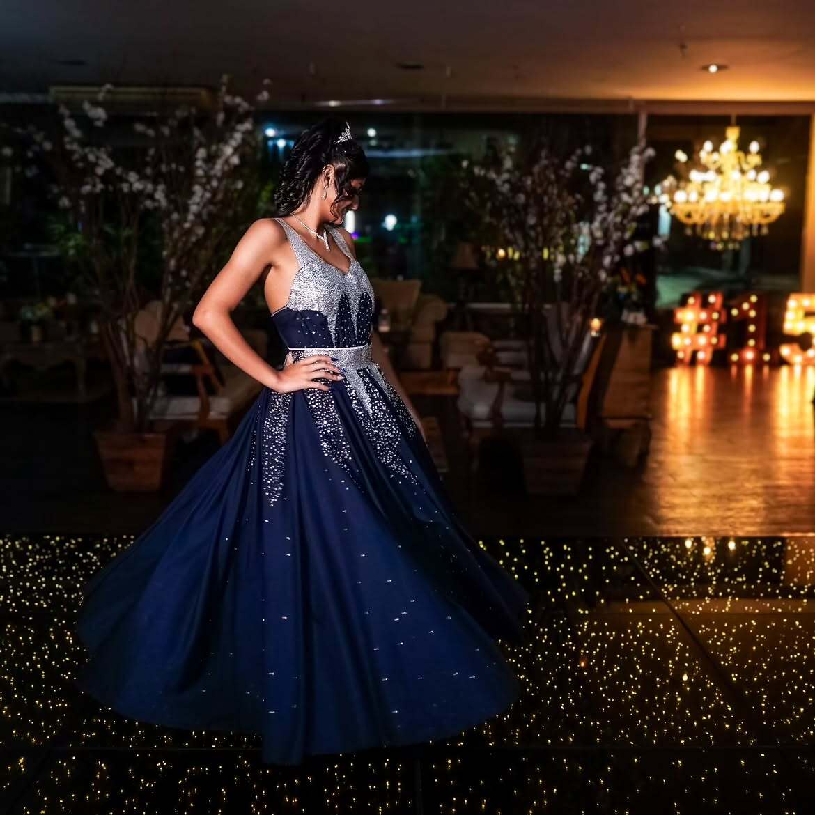 Debutante em pista de dança com efeito estrelado